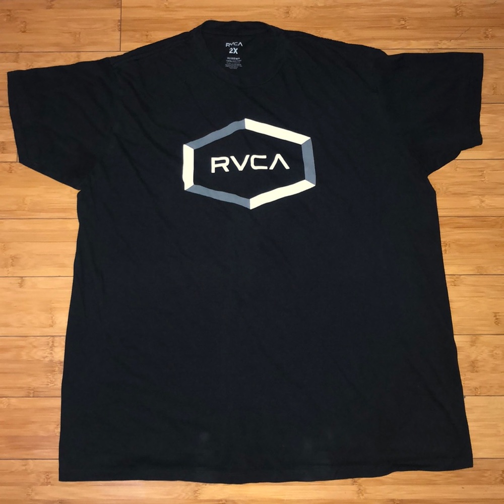 RVCA TEE